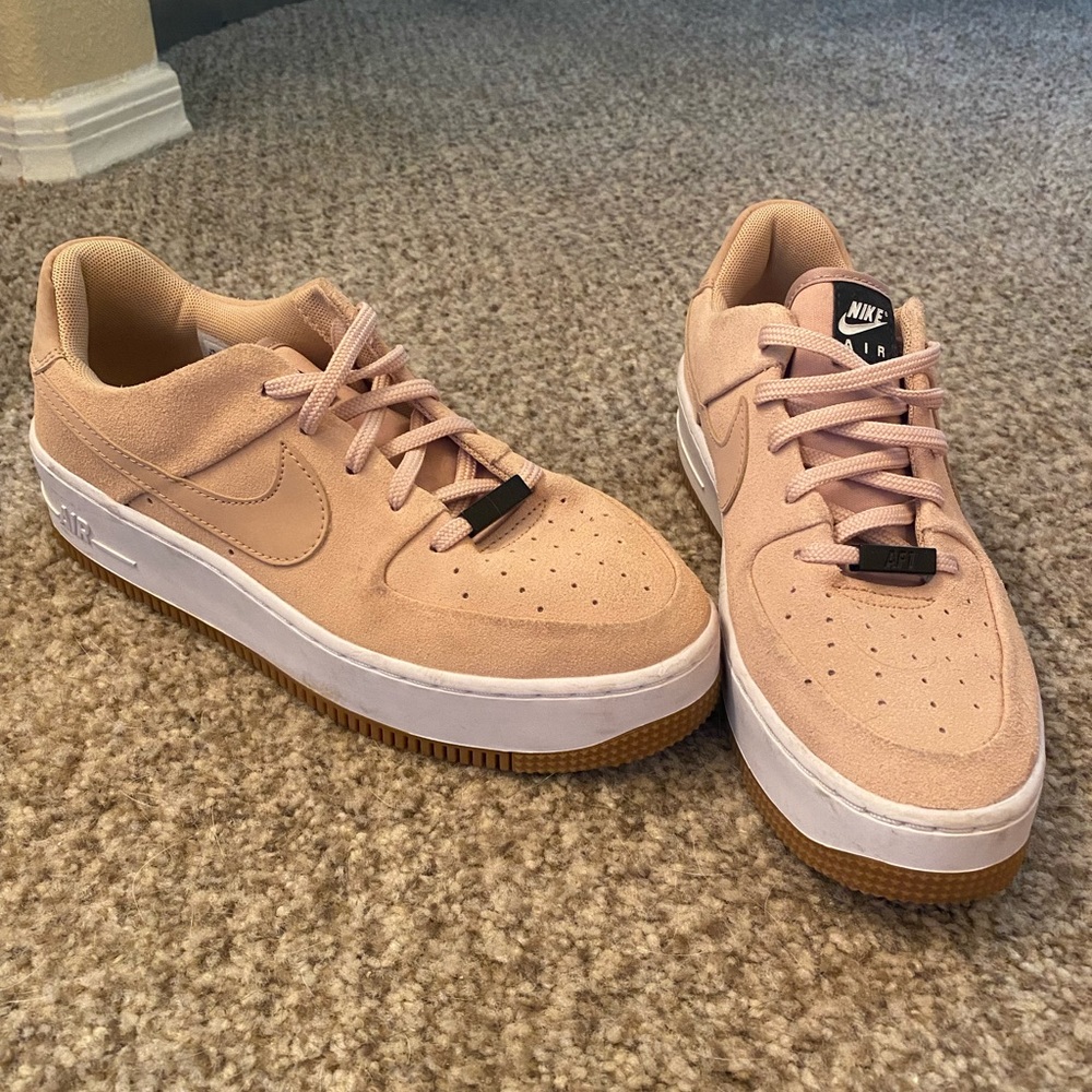 Nike Air Force 1 lows